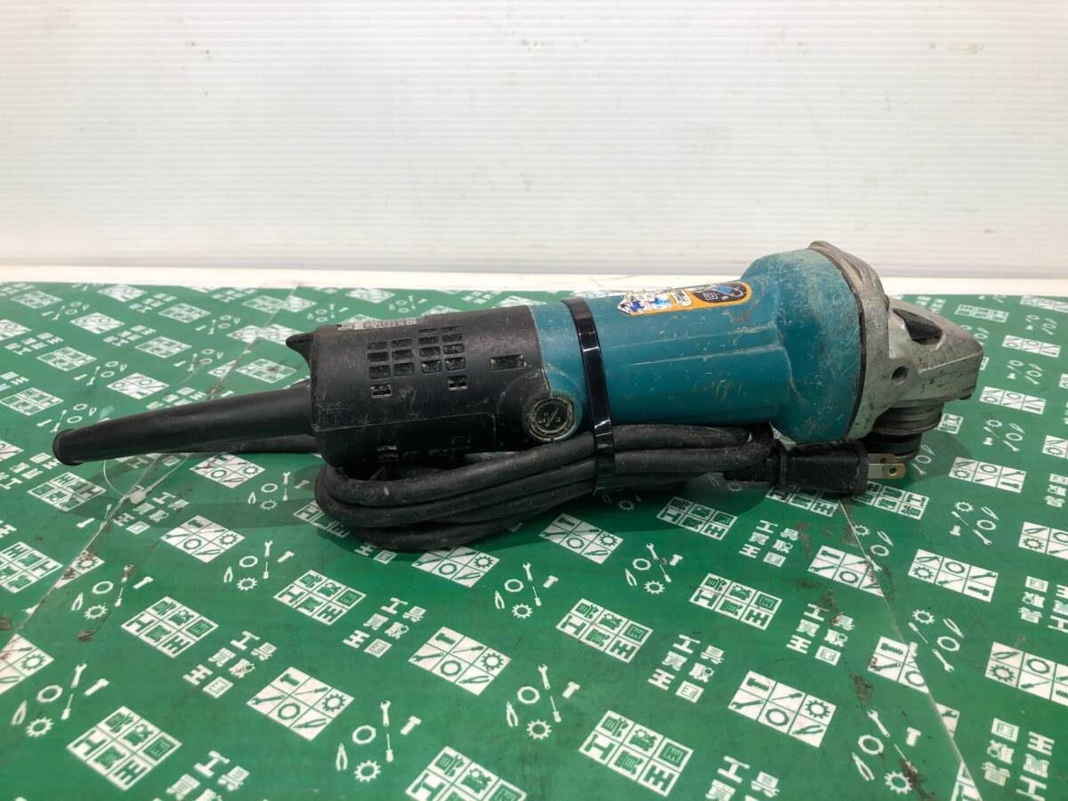 中古品 電動工具 makita マキタ100mmディスクグラインダ 9533B 本体のみ鉄工 金属加工切断 研磨 ITGNUABKO3L8の画像2