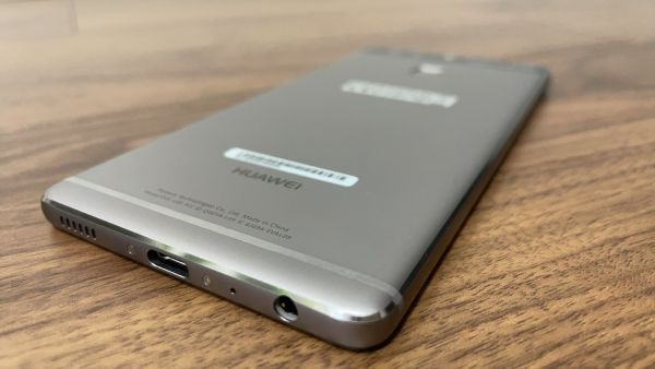 HUAWEI P9 EVA-L09 simフリー Android スマホ 【5245】_画像4