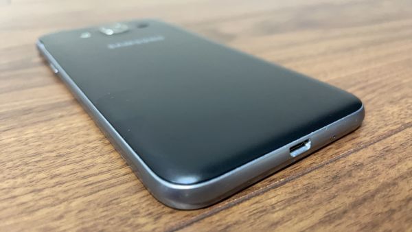 Samsung Galaxy J3 SM-J320FN simロック解除済み Android スマホ au 【5474】_画像5