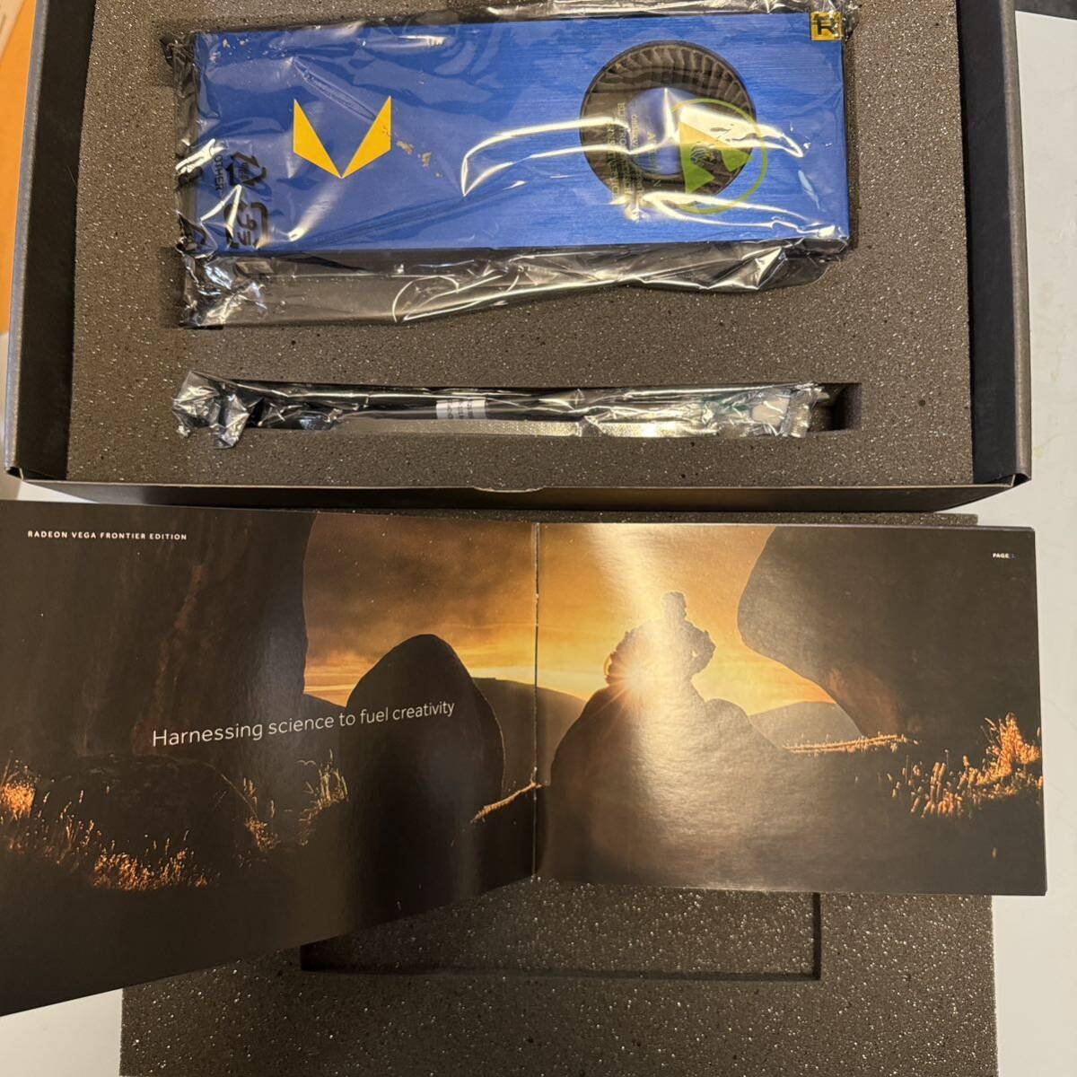 RADEON VEGA FRONTIER EDITION 16GB 付属品完備_画像3