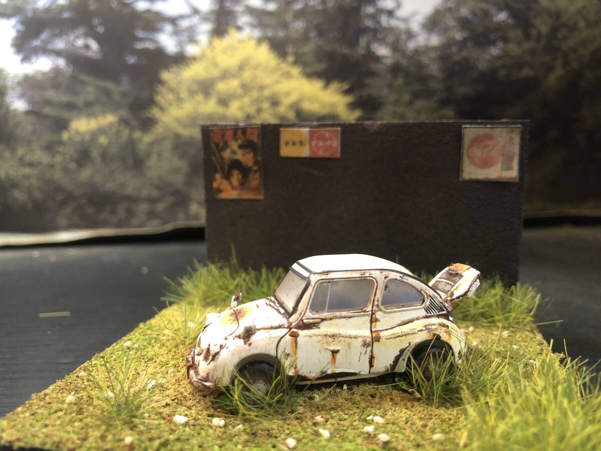 錆塗装 1/64 スバル 360 昭和レトロな風景 旧車 自作ジオラマ完成品 ケース付_画像2