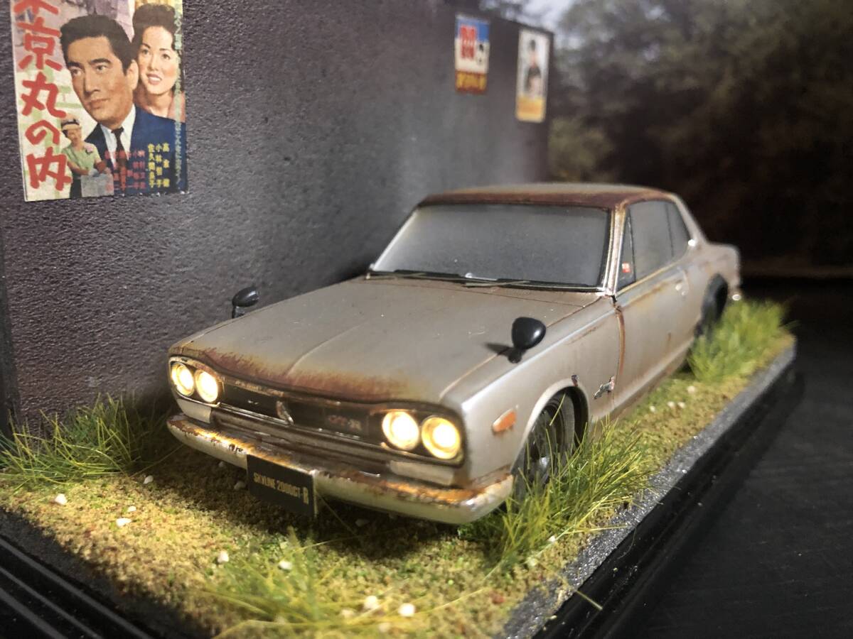 昭和レトロな風景 1/32 ニッサン スカイライン 2000GTR ハコスカ LEDライトアップ 旧車 自作ジオラマ完成品 ケース付_画像8