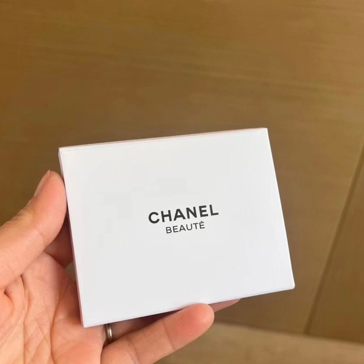 未開封新品】シャネル CHANEL PARFUMS ノベルティ ヘアピン 髪 未開封新品】シャネル CHANEL PARFUMS ノベルティ ヘアピン 髪