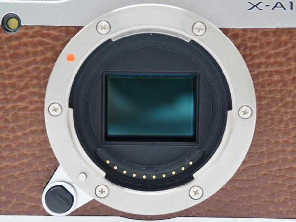 富士フィルム Fujifilm X-A1 16.3MP Digital Camera Body Brown [美品] #Z1172Aの画像5