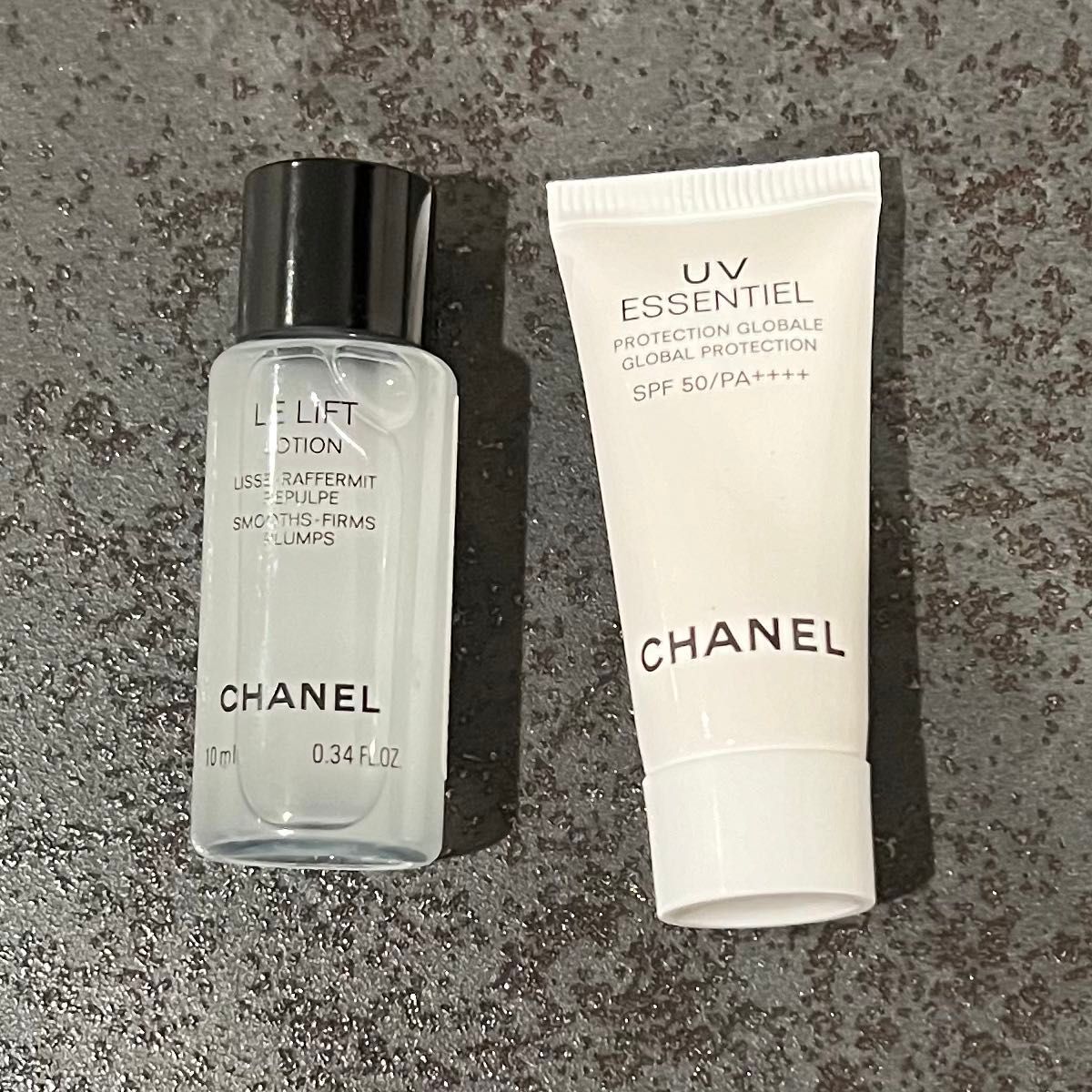 CHANEL  化粧水　日焼け止め