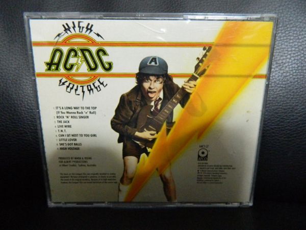 (30)　 AC/DC　　 / 　　HIGH VOLTAGE　 　　日本盤　　歌詞カード、日本語解説ありません。ジャケ、経年の汚れあり_画像3