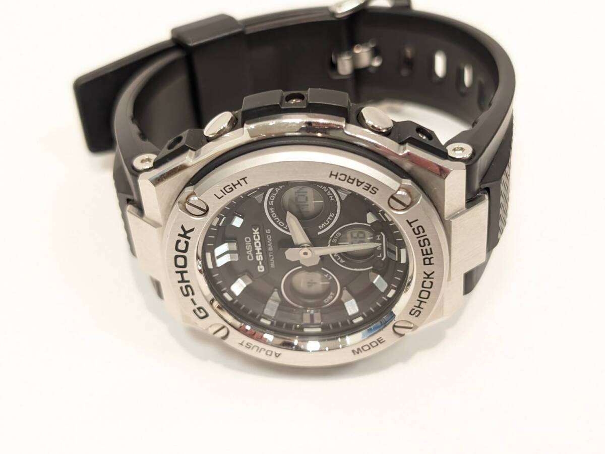 【B14138AK】美品 CASIO カシオ G-SHOCK ジーショック G-STEEL GST-W310-1AJF 電波ソーラー 箱 説明書 稼働品 メンズ 腕時計の画像5