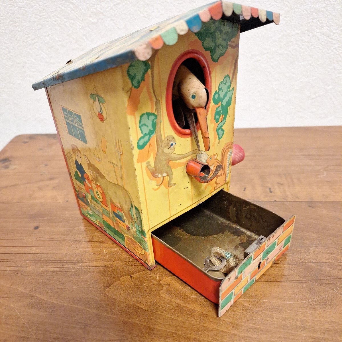  war front tin plate toy made in Japan tsuru. savings box key attaching rare that time thing toy Showa Retro antique Vintage retro operation goods valuable 