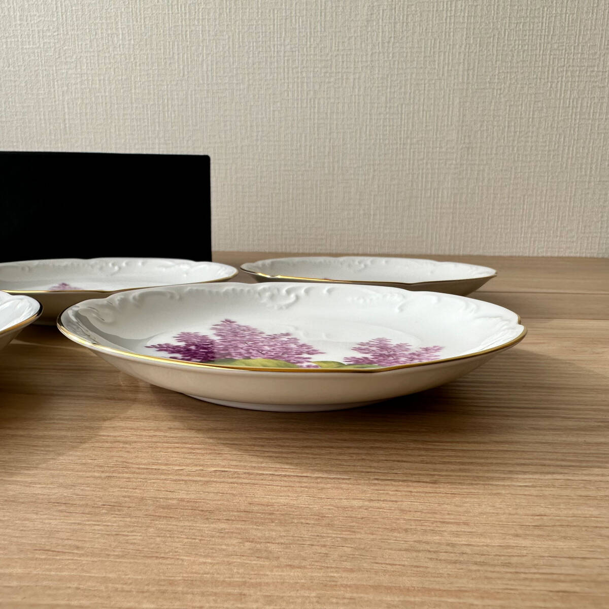 F125 未使用 大倉陶苑 Okura プレート 5枚セット 金彩 ライラック 紫丁香花 食器 皿 小皿 の画像5