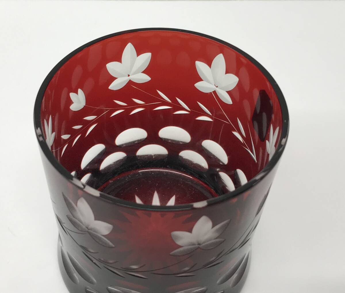 D123-H28-154 伝統硝子工芸 江戸切子 ロックグラス 約8×8.5cm 赤 和食器 ※箱付きの画像4