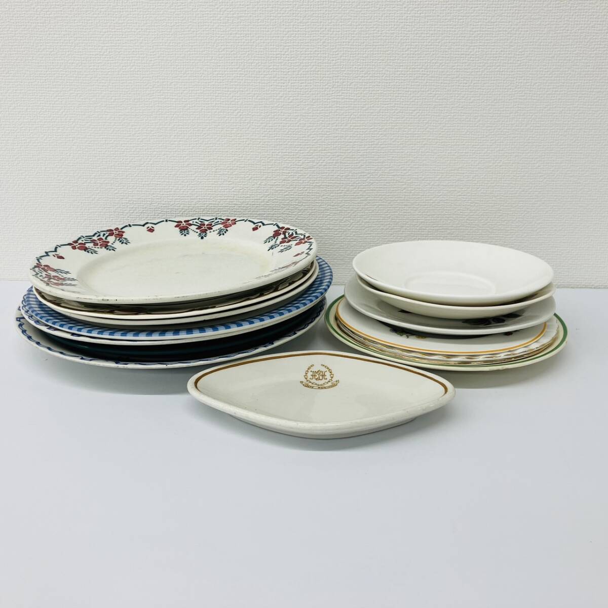 C003-SG2-48 WEDGWOOD ウェッジウッド colclough コルクラフ Midwinter ミッドウィンター他 ヴィンテージ 皿 プレート 14点 食器まとめの画像1