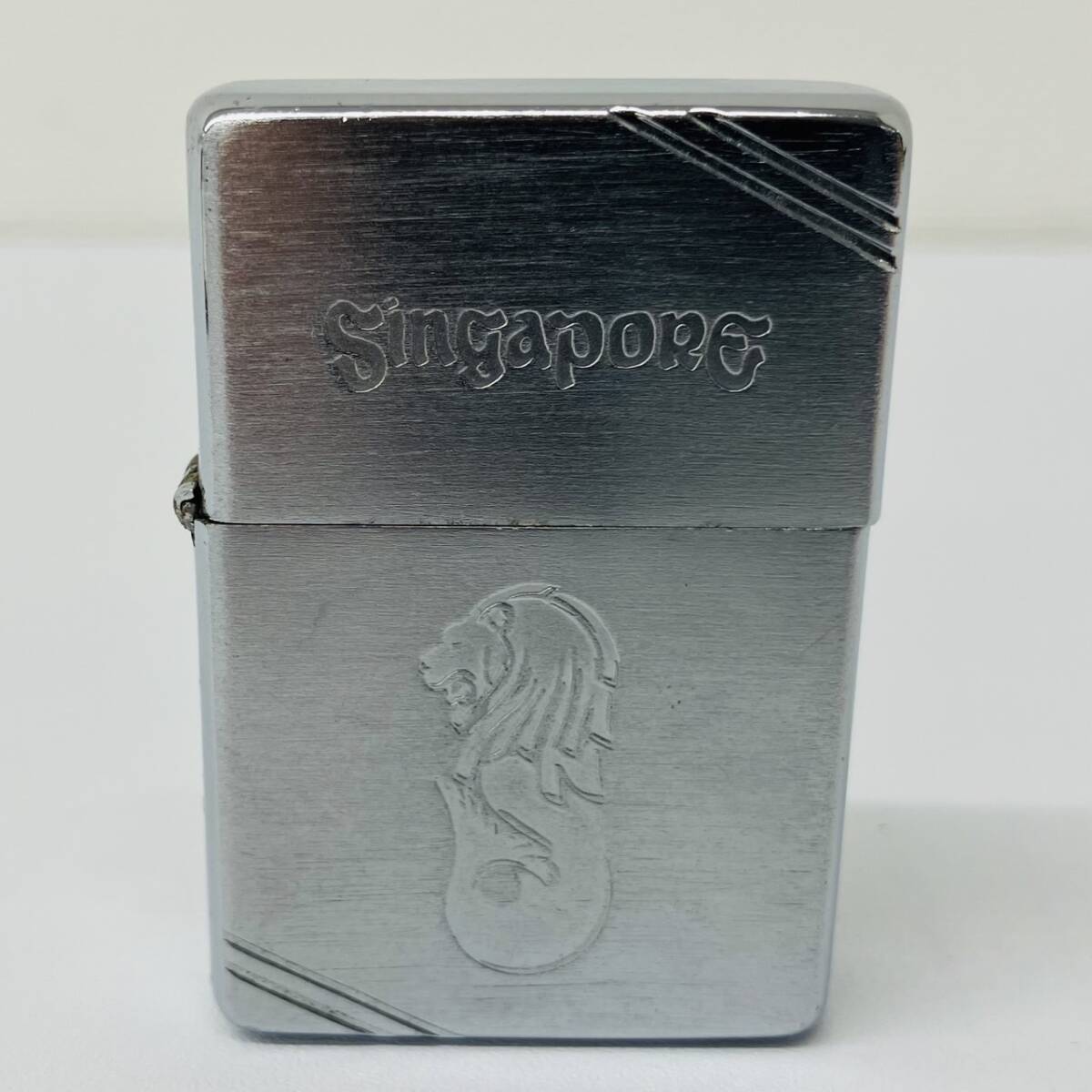 D006-SG3-29◎Zippo ジッポ ジッポライター 喫煙具 喫煙グッズ シンガポール 缶ケース付 火花あり 点火なしの画像4