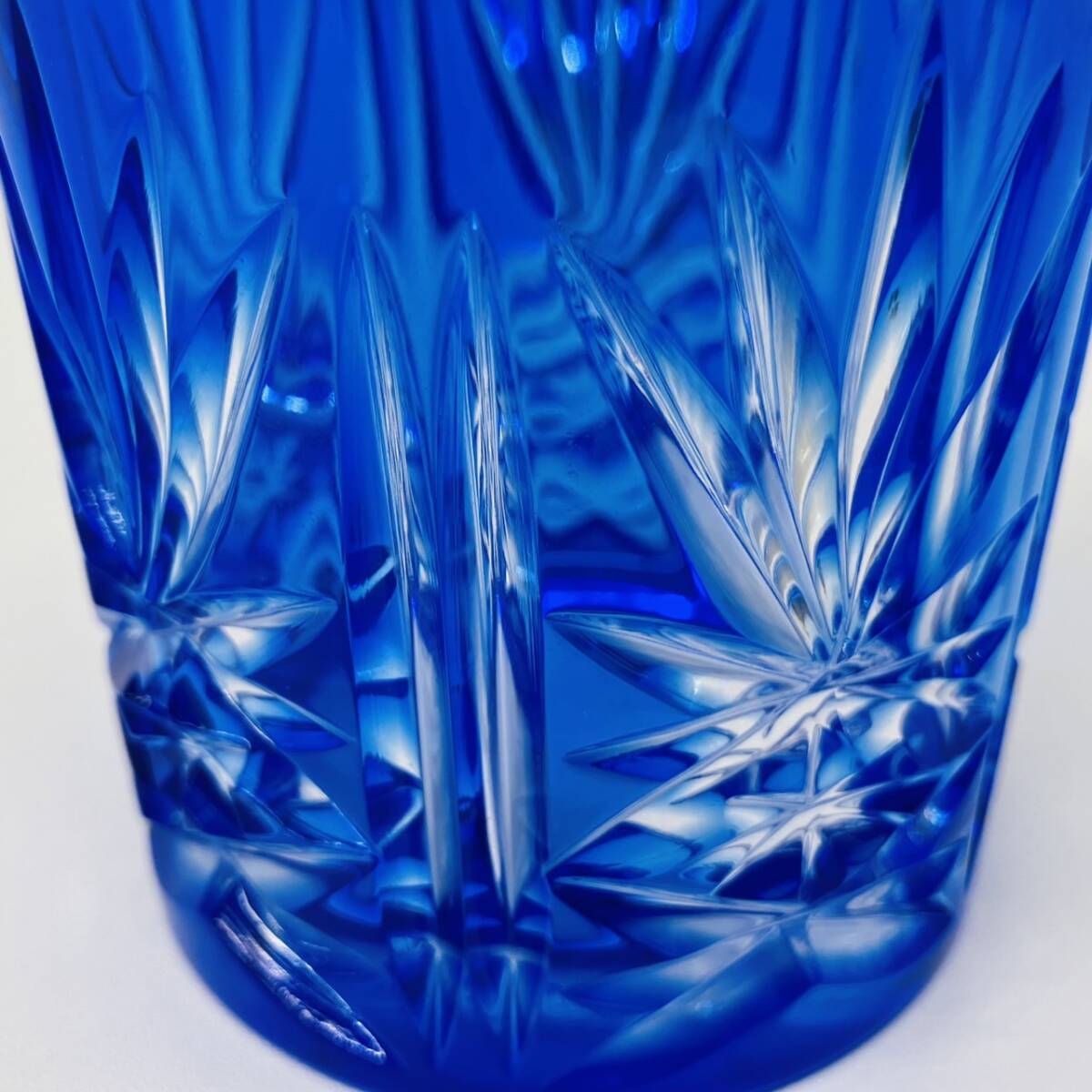 C070-H28-293 クリスタルダルク KAMAY 切子 グラス ガラス切子 色被せ切子 ペア 食器 の画像3