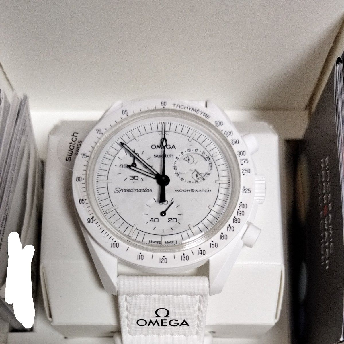 Snoopy OMEGA  Swatch BIOCERAMIC MoonSwatch White　スウォッチ　オメガ　スヌーピー　