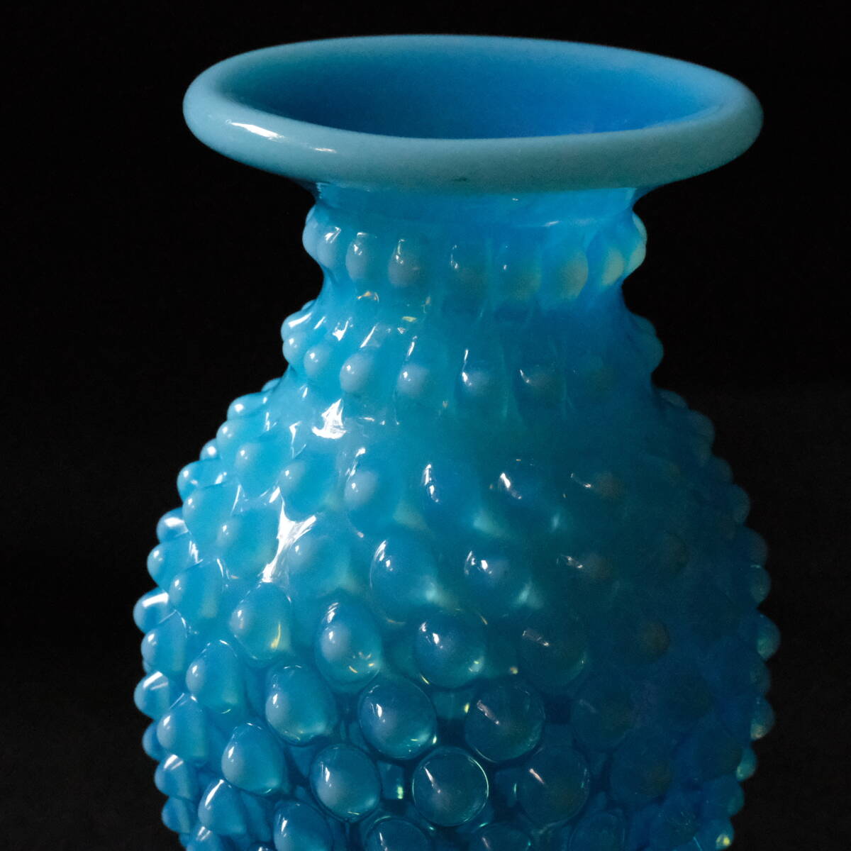 極美品 送料無料 Fenton フェントン 花瓶 ホブネイル オパールセント ガラス ビンテージ アンティーク 鮮やかブルー オールドの画像3