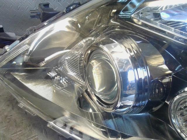 アイシス CBA-ZNM10W 左ヘッドライトASSY プラタナリミテッド 1G2 コイト 44-69 HID 36977_画像2