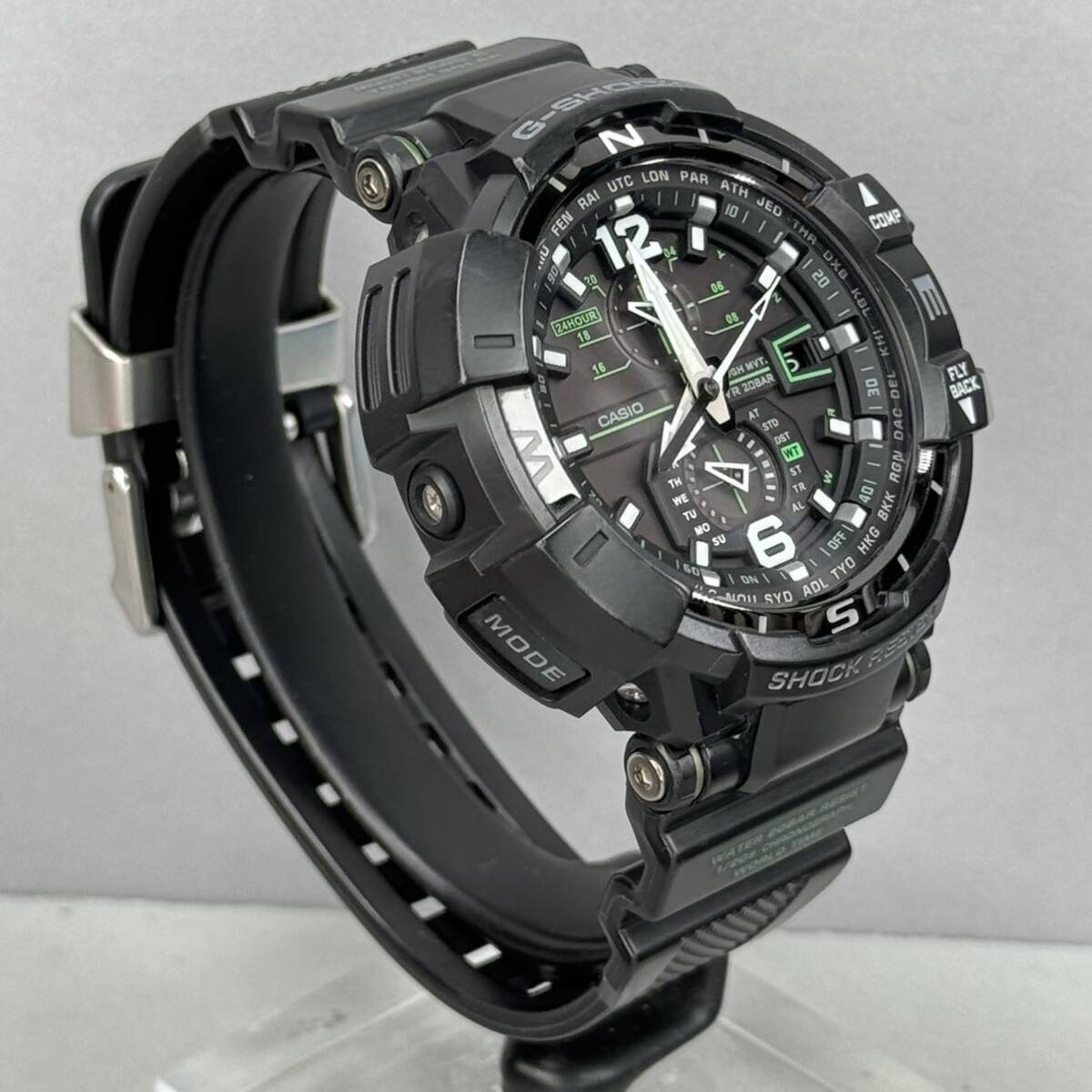 美品 G-SHOCK GW-A1100-1A3JF グラビティマスター タフソーラー 電波受信 電波ソーラー マルチバンド6 方位計搭載 ブラック グリーン_画像6