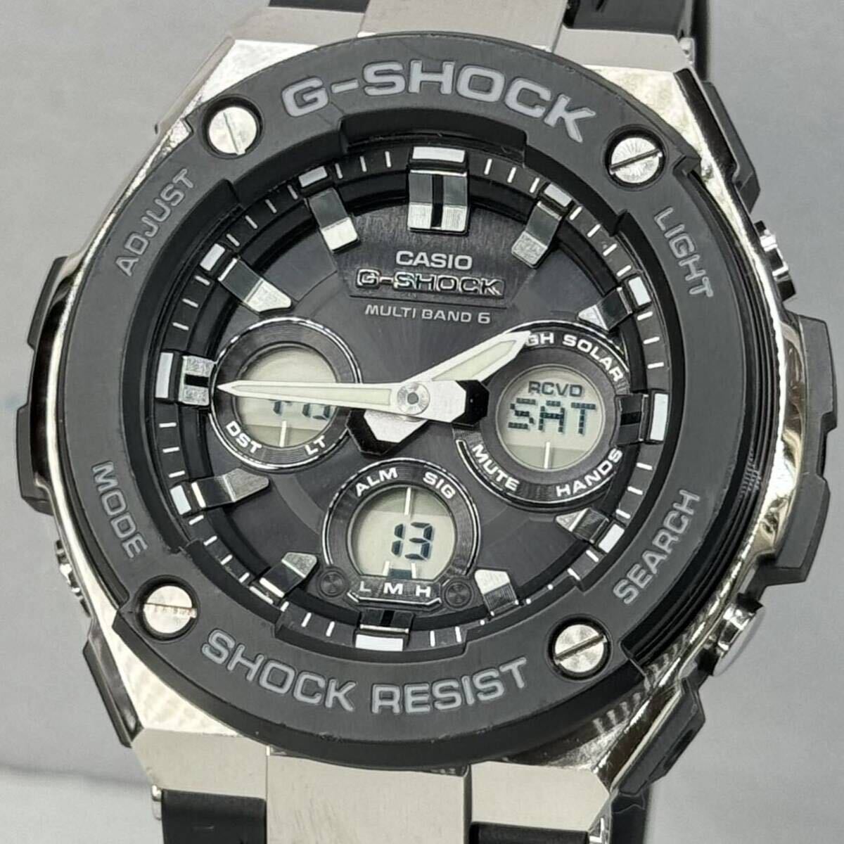 極美品 G-SHOCK GST-W300G-1AJF Gスチール G-STEEL タフソーラー 電波受信 電波ソーラー マルチバンド6 アナデジ ブラック シルバーの画像1