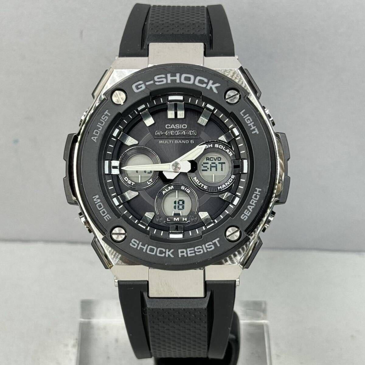 極美品 G-SHOCK GST-W300G-1AJF Gスチール G-STEEL タフソーラー 電波受信 電波ソーラー マルチバンド6 アナデジ ブラック シルバーの画像5