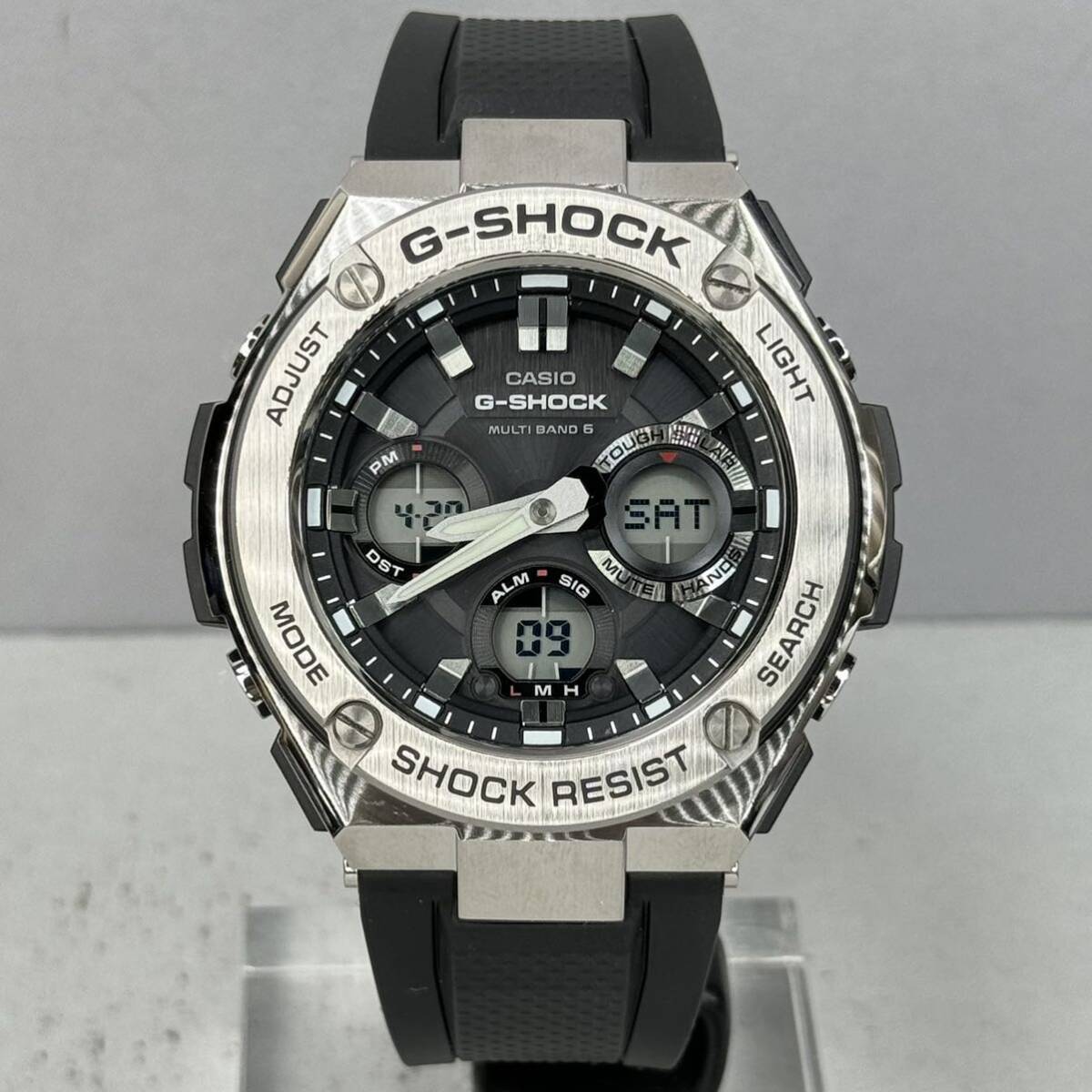 未使用極美品 箱説付G-SHOCK GST-W110-1AJF G-STEEL Gスチール タフソーラー 電波受信 電波ソーラー マルチバンド6 メタルベゼル の画像5