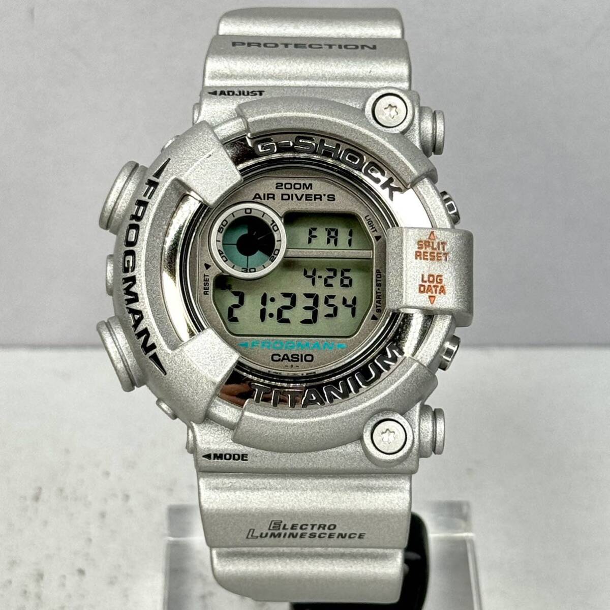 希少 極美品 G-SHOCK DW-8201GF-8JF FROGMAN フロッグマン 限定 カラーモデル チタンケース シルバー グレー 銀蛙 潜水蛙 スクリューバック_画像5