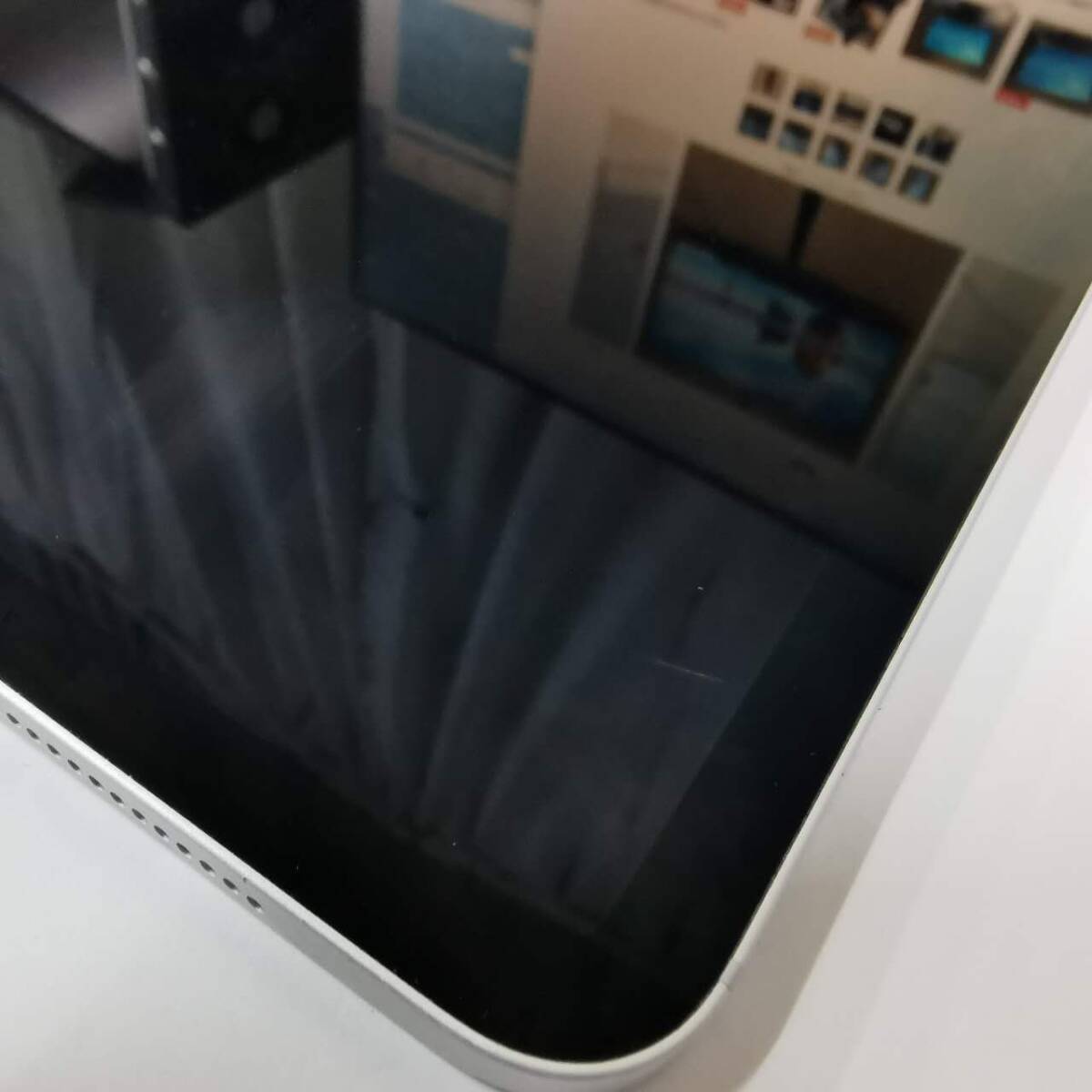 Apple iPad Pro (11インチ) スペースグレイ 256GB / Wi-Fi+Cellular A1934 MU172J/A iOS15.5 の画像9