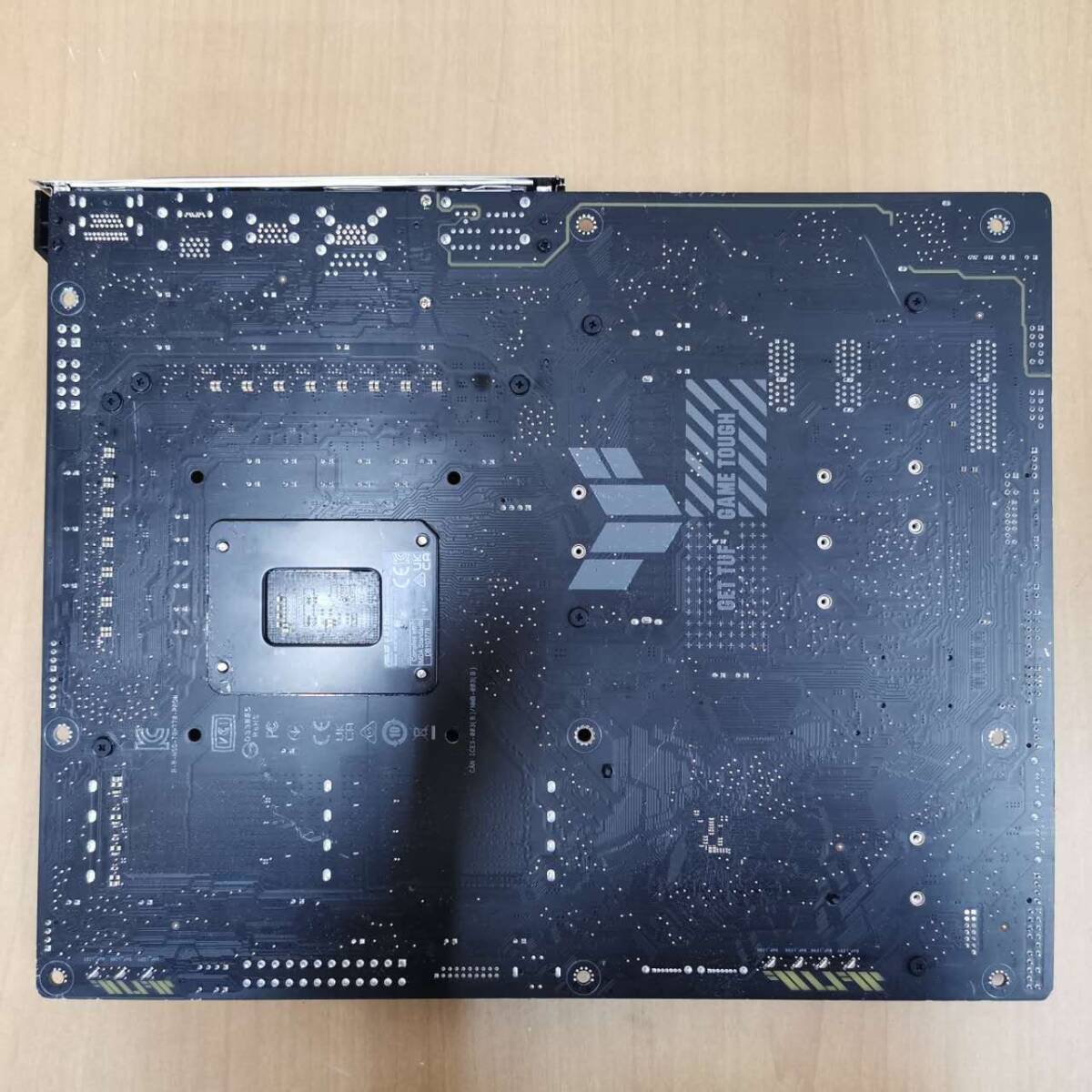 ASUS TUF GAMING H770-Pro WIFI/ATXマザーボード/(LGA1700)INTEL12,13世代CPU対応/PCパーツ DIY 修理材料★動作未確認・ジャンク★現状渡し_画像9