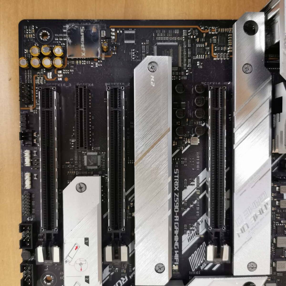 ASUS ROG STRIX Z590-A GAMING WIFI/ATXマザーボード/(LGA1200)INTEL10・11世代CPU対応/PCパーツ DIY 修理材料★動作未確認・ジャンクの画像2
