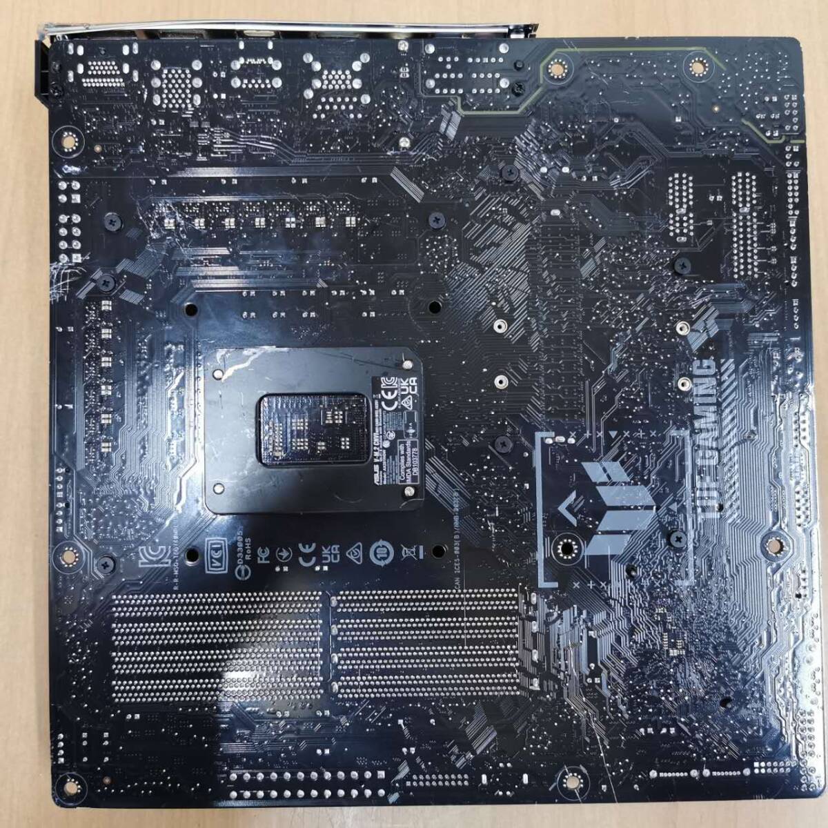 ASUS TUF GAMING B760M-PLUS WIFI D4/MATXマザーボード/(LGA1700)INTEL第12世代CPU対応/PCパーツ DIY 修理材料★動作未確認・ジャンクの画像9