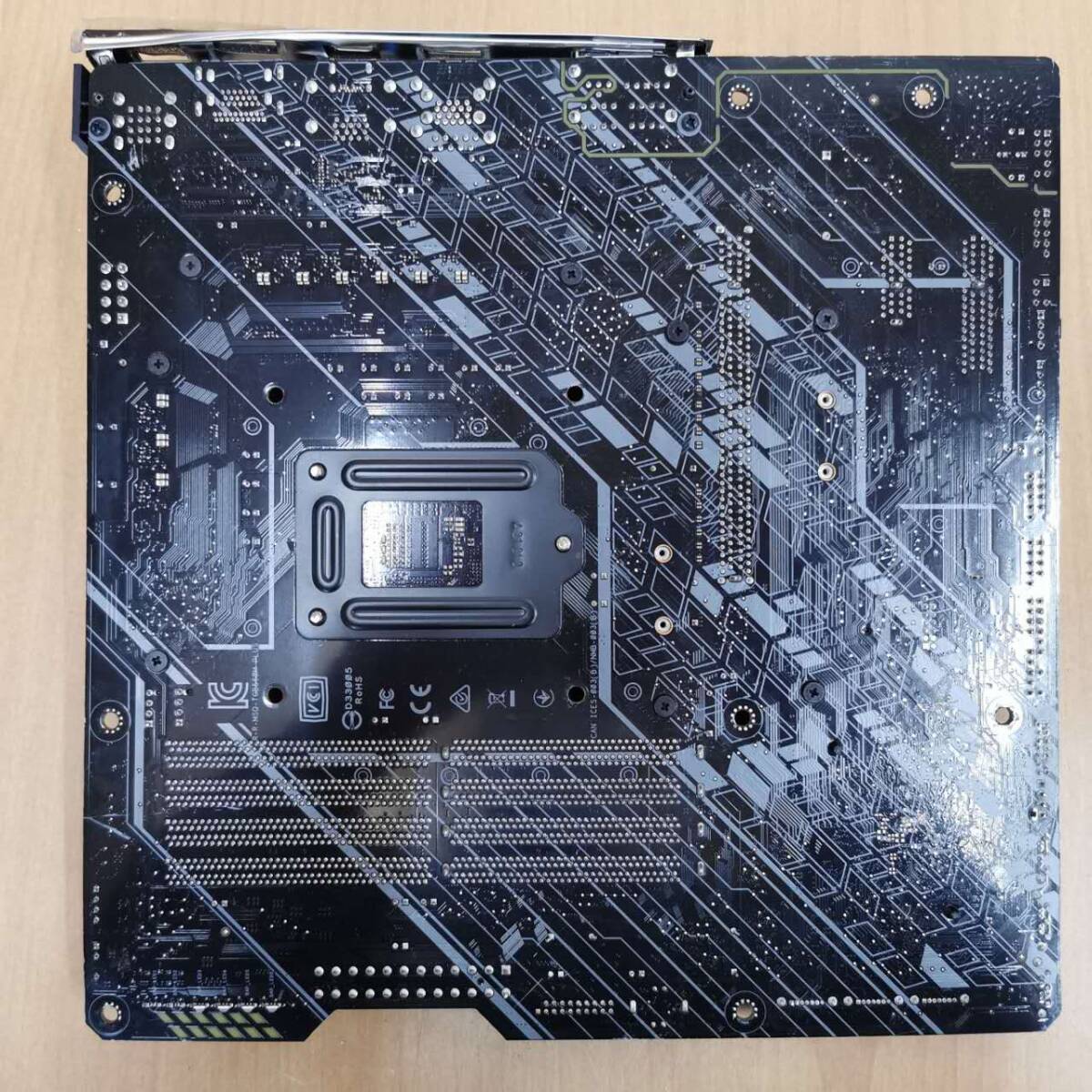 ASUS TUF GAMING B560M-PLUS DDR4/ATXマザーボード/(LGA1200)INTEL10・11世代CPU対応/PCパーツ DIY 修理材料★動作未確認・ジャンクの画像7