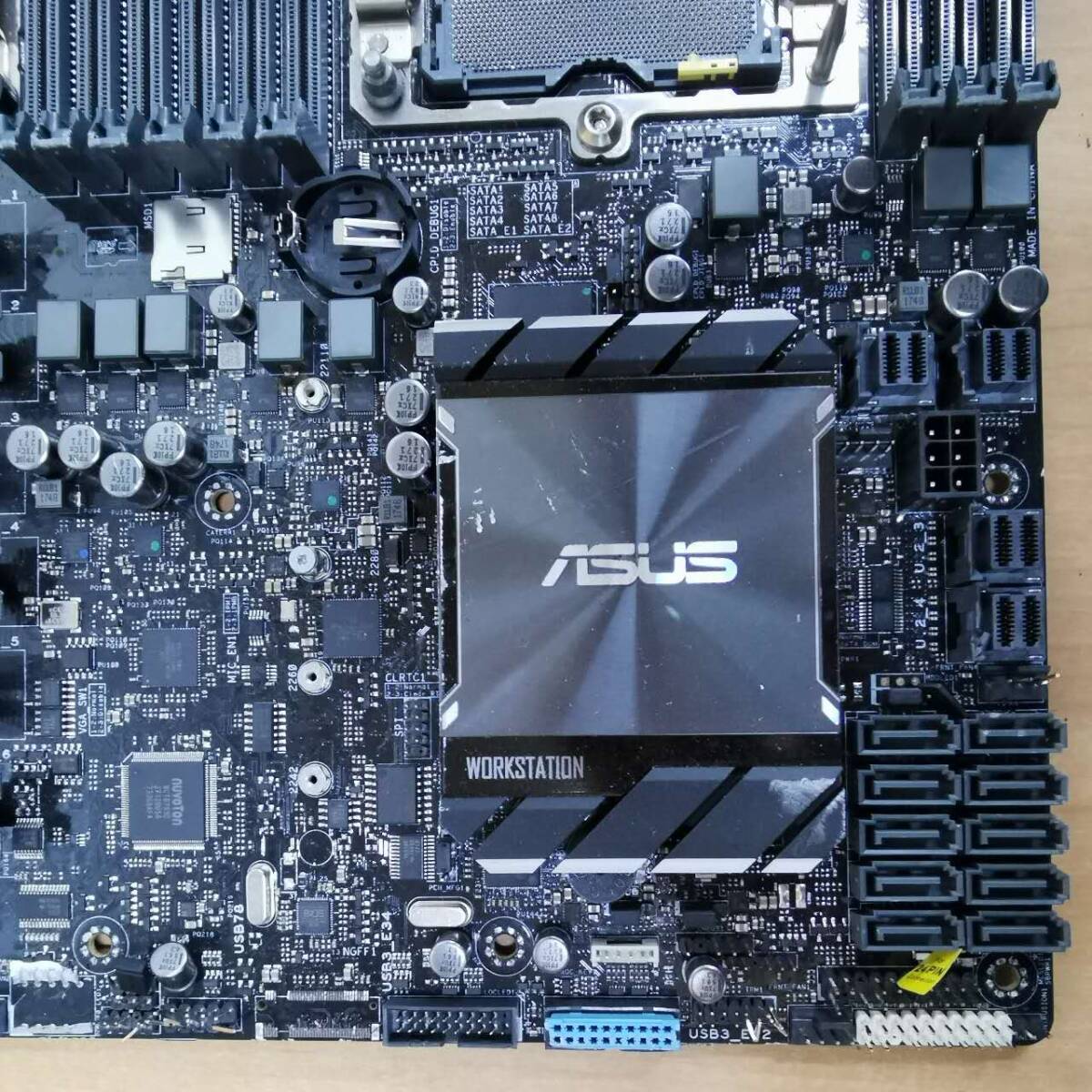 ASUS WS C621E SAGE/Work station ATXマザーボード/LGA3647/PCパーツ DIY 修理材料★動作未確認・ジャンク★現状渡しの画像6