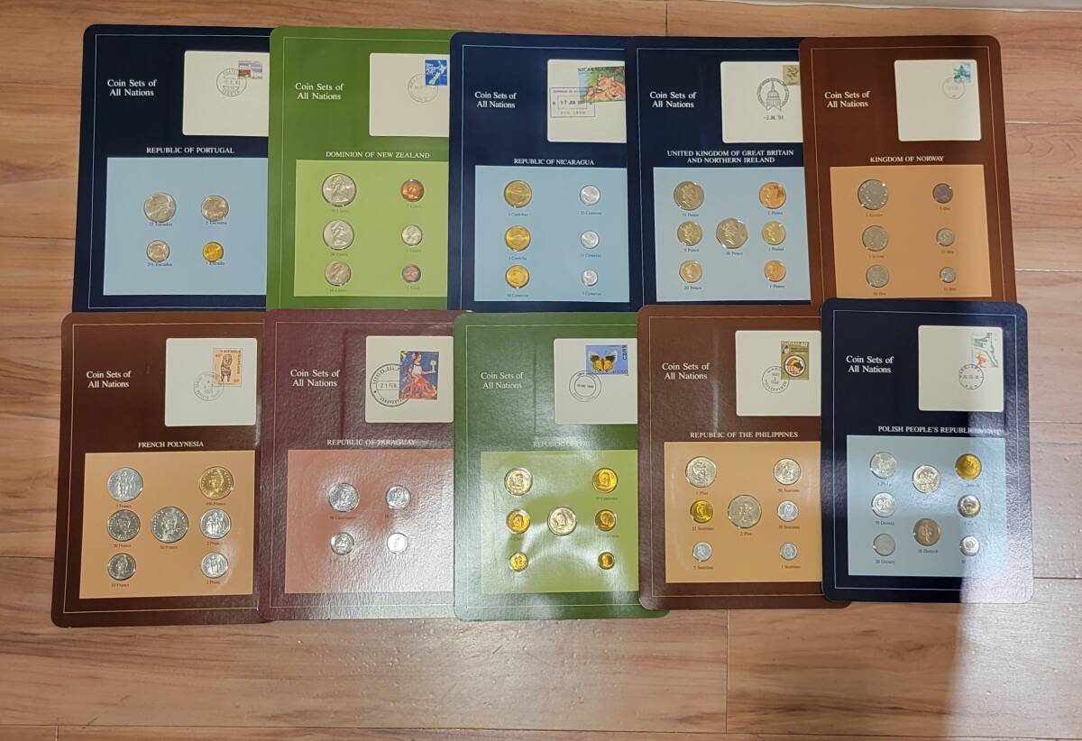 【3621】coin sets of ALL Nations 世界国々の貨幣セット 28枚 箱 マレーシア モロッコ 他 多数_画像4