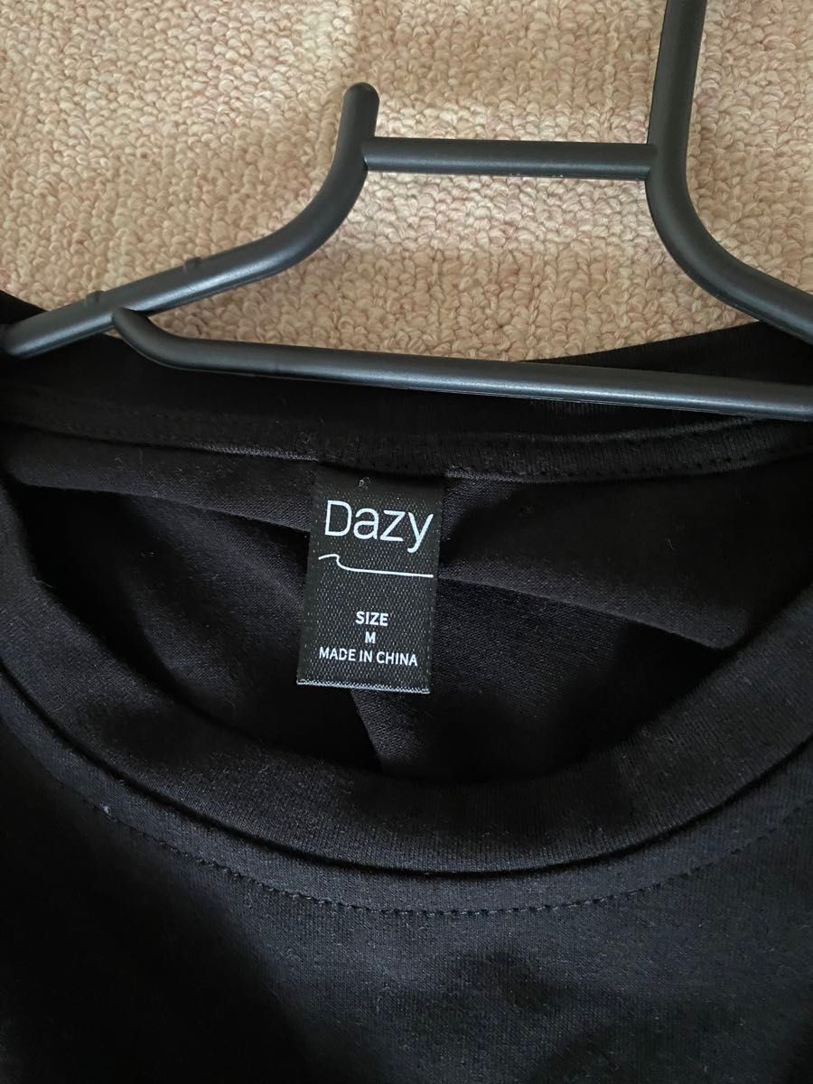 SHEIN  DAZY 【M】Tシャツ ブラック