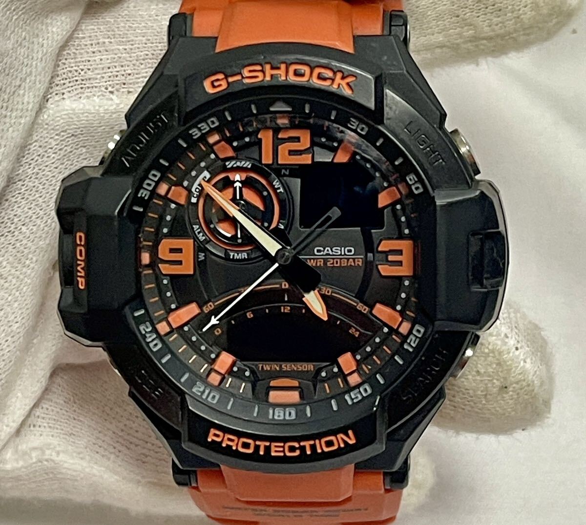 1円〜① G-SHOCK GA-1000-4AJF SKY COCKPIT スカイコックピット アナデジ ブラック オレンジ 反転液晶 方位/温度計 ツインセンサーモデルの画像1