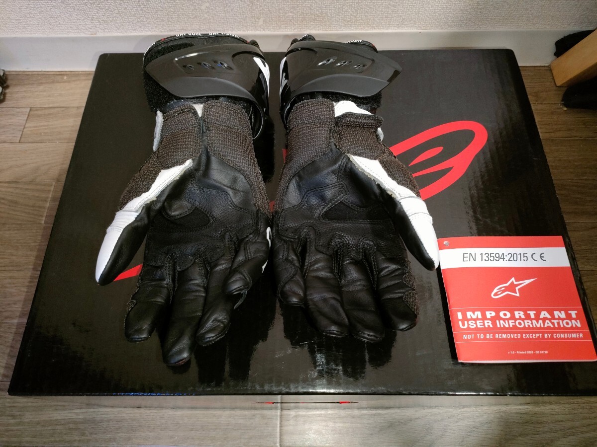 【1回使用】alpinestars supertech black white M アルパインスターズ スーパーテック レーシンググローブ_画像2