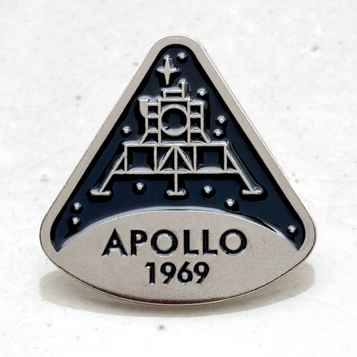 アポロ APOLLO 11号 1969年 月面着陸 Moon スペース◆ピンバッジ ピンズ バッチ ブローチ◆SF NASA 宇宙 地球 アルテミス計画の画像1