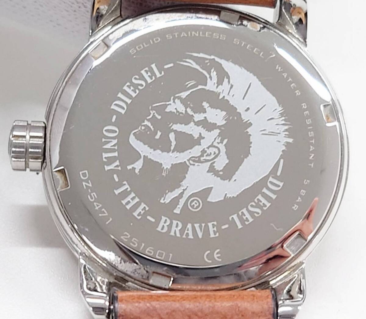 R500-W7-1350*DIESEL diesel men's wristwatch DZ-5471 quarts 3 hands silver face leather belt ④