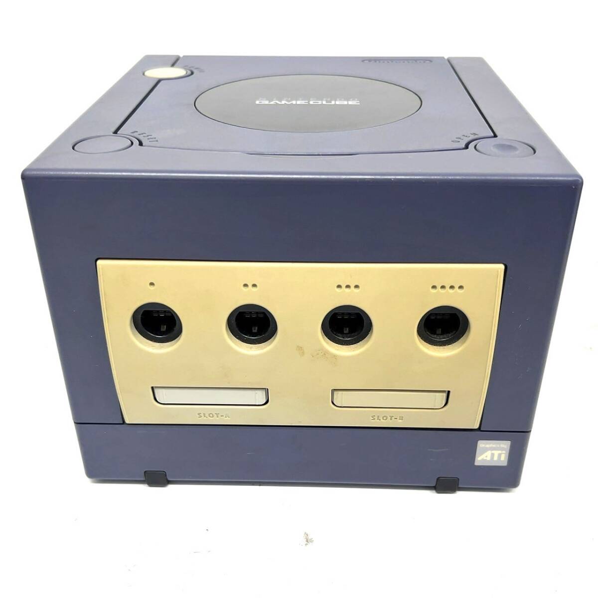 P423-W7-1457 ◆ Nintendo ニンテンドー GAME CUBE ゲームキューブ 本体 DOL-001 コントローラー4点 コード類付き 通電確認済み③の画像5