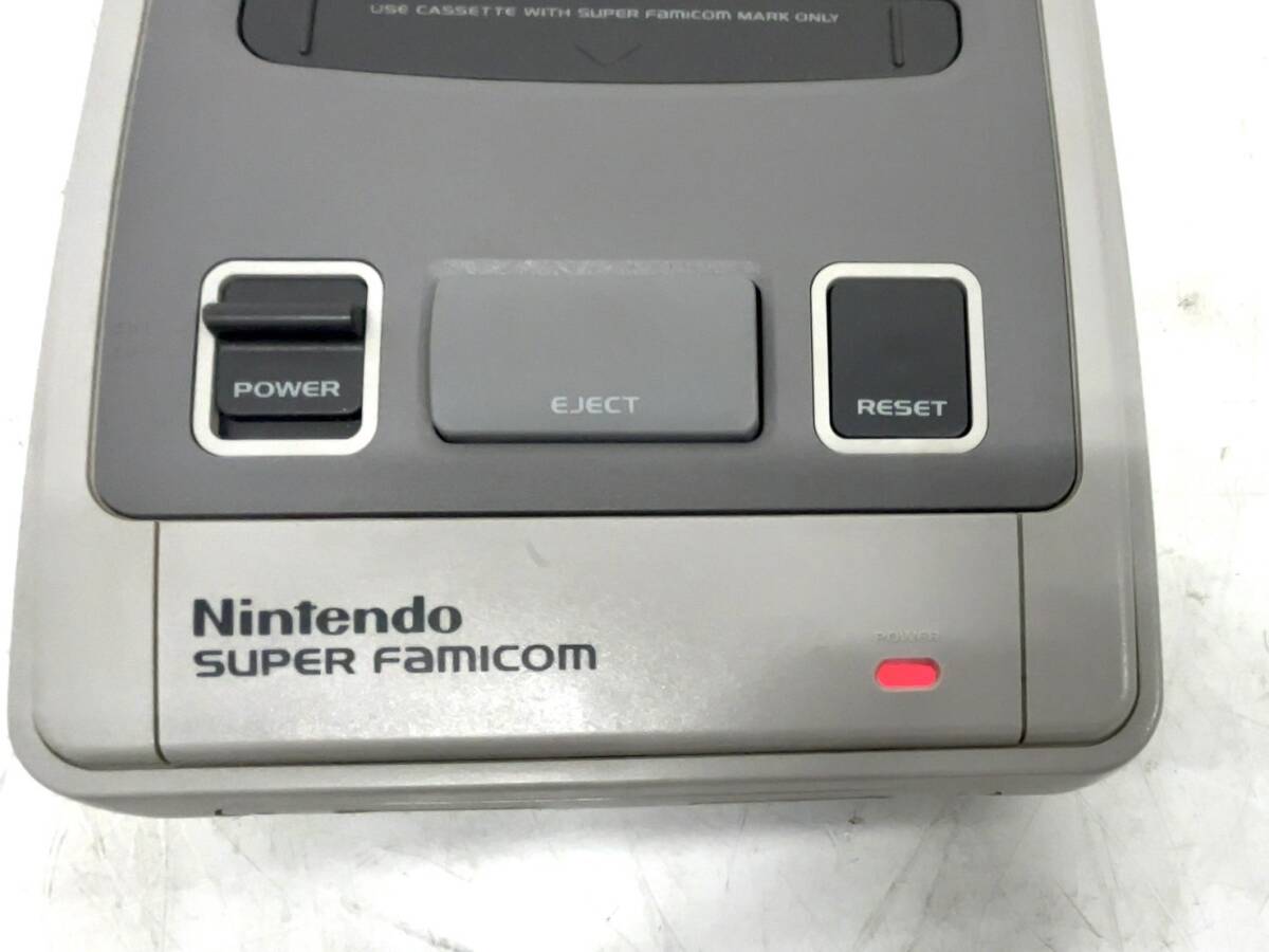 R183-W7-1564 ◆ Nintendo 任天堂 スーパーファミコン SHVC-001 本体 コントローラー 2点 付属品あり 通電確認済み③の画像7