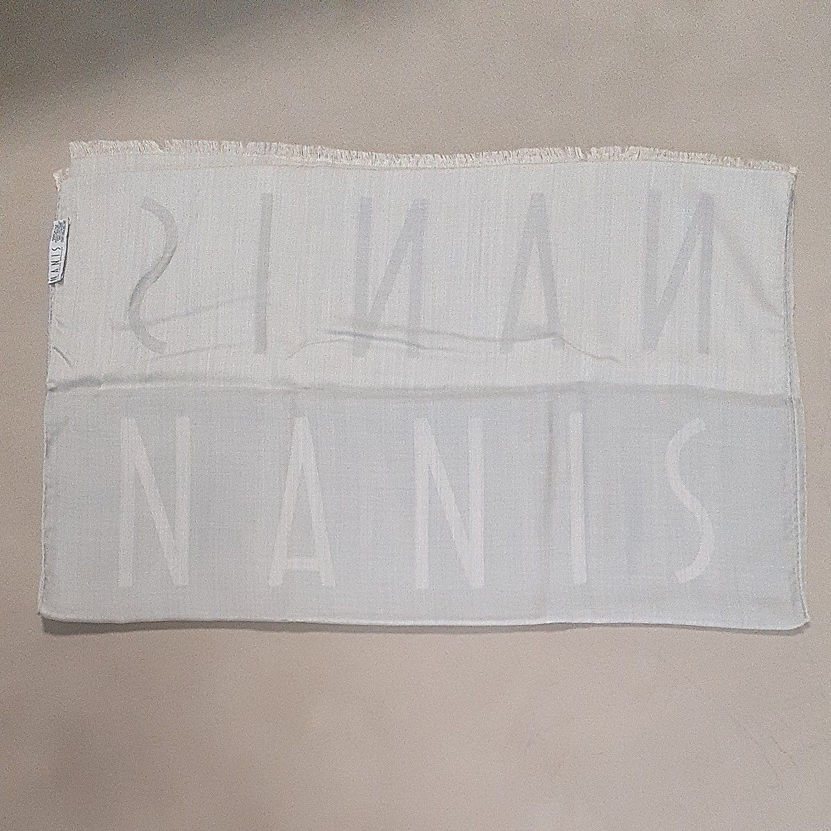 【超美品】NANIS  ストール シンプル　ロゴ フリンジ ショール 大判　シルク　イタリア製　ナニス