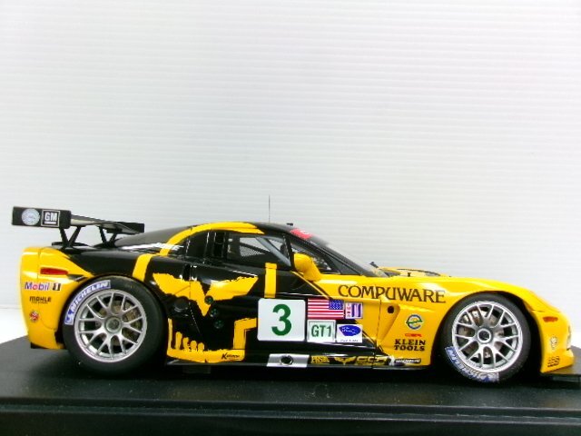 オートアート 1/18 シボレー コルベット C6R #3 ALMS 2007 (1224-700)の画像3