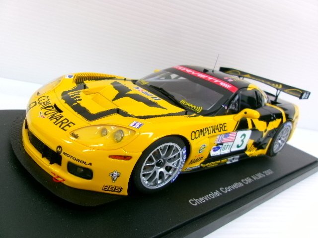 オートアート 1/18 シボレー コルベット C6R #3 ALMS 2007 (1224-700)の画像1