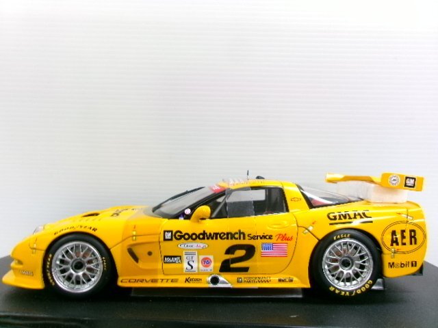 オートアート 1/18 シボレー コルベット C5-R #2 デイトナ 24h 2001 (1224-695)の画像4