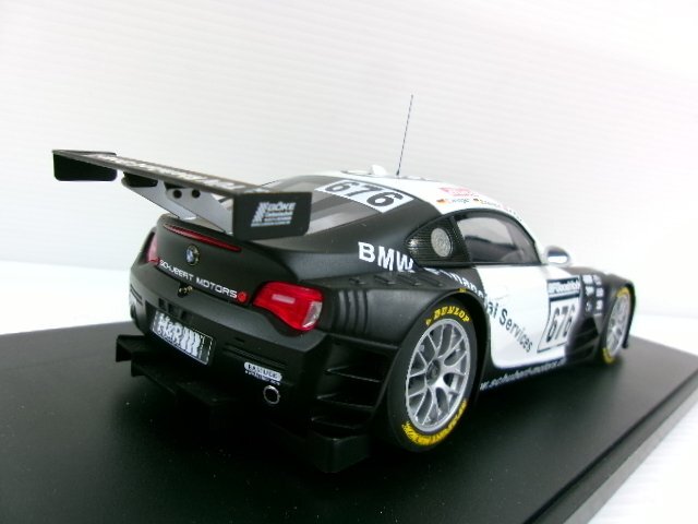 オートアート 1/18 BMW Z4 クーペ #676 Team Schubert ニュルブルクリンク 2006 (1224-696)