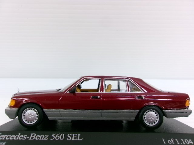 ミニチャンプス 1/43 メルセデスベンツ 560SEL 1989-1991 ダークレッドメタリック (2502-256)の画像4