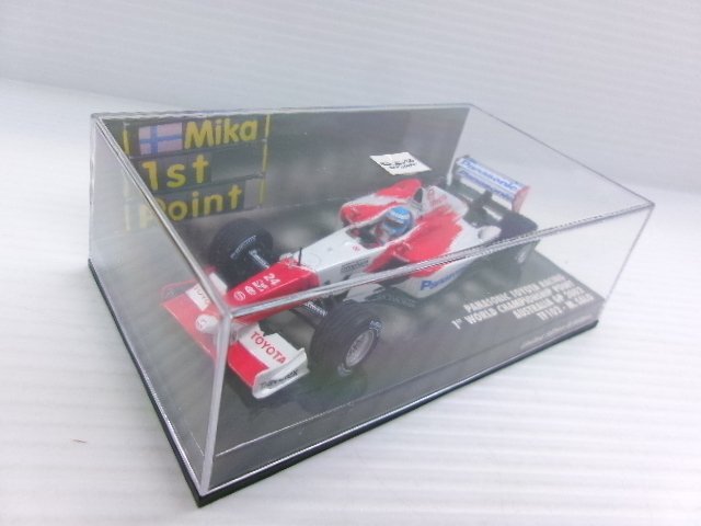 ミニチャンプス 1/43 パナソニック トヨタ レーシング TF102 #24 1st ポイント オーストラリアGP 2002 M.サロ (8179-576)の画像7