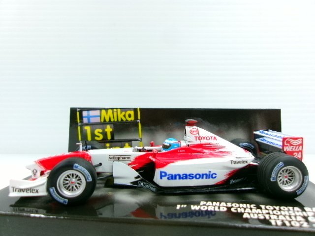 ミニチャンプス 1/43 パナソニック トヨタ レーシング TF102 #24 1st ポイント オーストラリアGP 2002 M.サロ (8179-576)の画像3