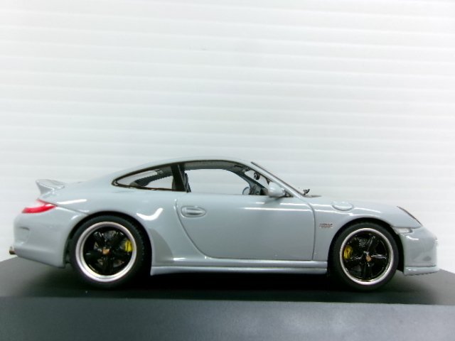  Schuco 1/43 Porsche 911 спорт Classic (4572-708)