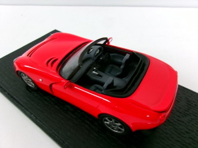 スパーク 1/43 TVR タモーラ レッド (4572-700)