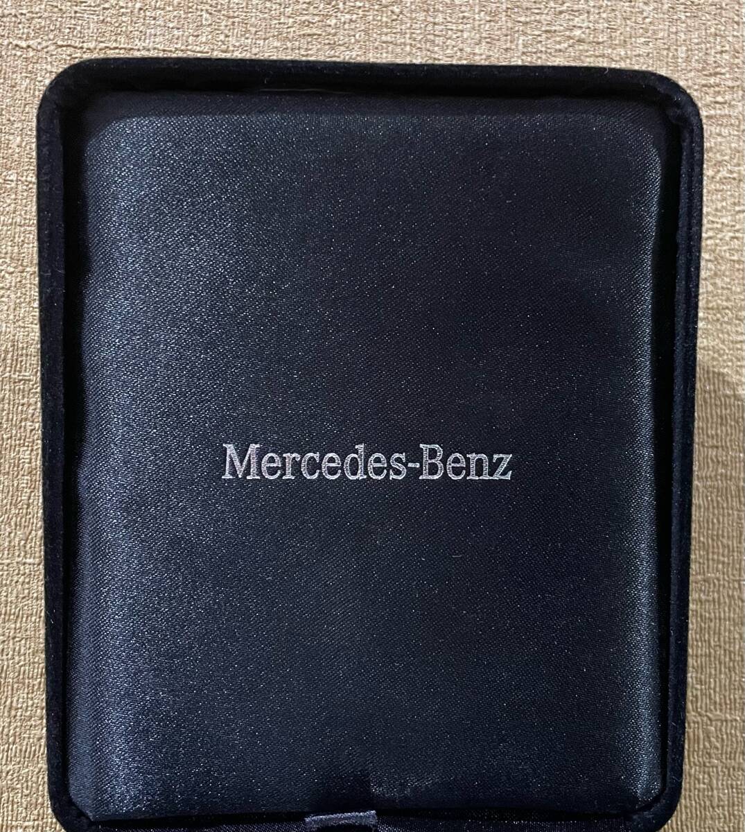 格安!! 99円スタート!! MercedesBenz メルセデスベンツ 10万キロ オーナー 記念 エンブレム 非売品